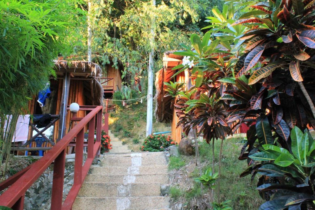 Bamboo Mountain View Phi Phi Resort Buitenkant foto