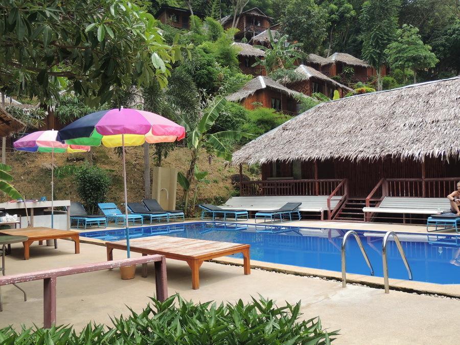 Bamboo Mountain View Phi Phi Resort Buitenkant foto