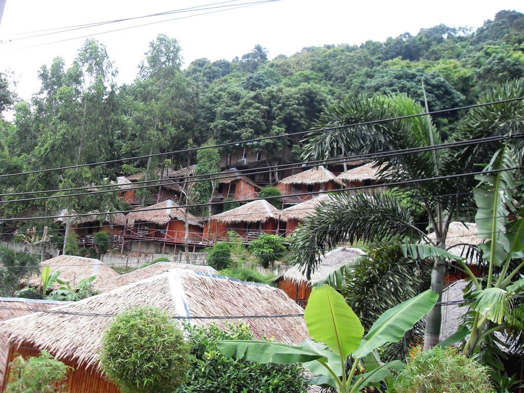 Bamboo Mountain View Phi Phi Resort Buitenkant foto